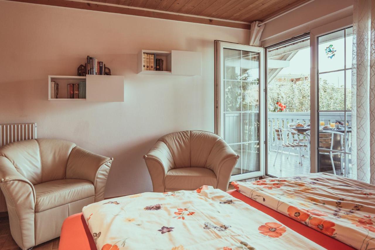 Armonia Altach, 2-6 P, 2 Schlafzimmer, Kueche, Parkplatz, Balkon, Wifi, Garten, Stellplatz Fuer Apartment *